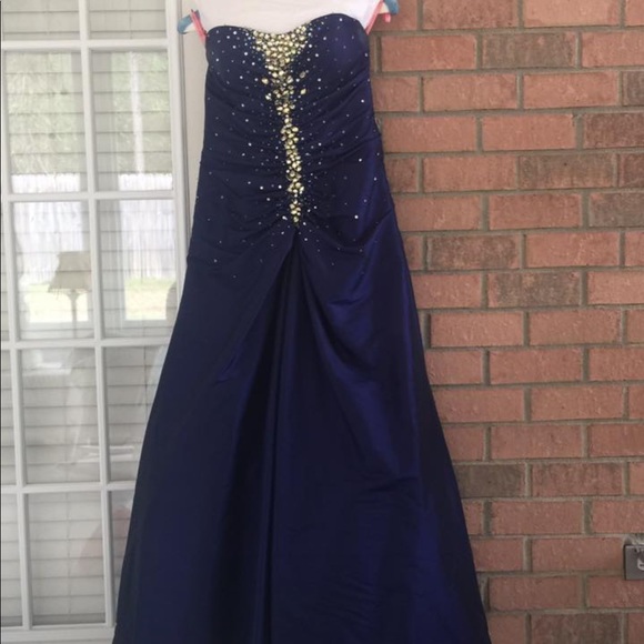 Maggie Sottero Dresses & Skirts - Maggie Sottero Flirt Prom Dress